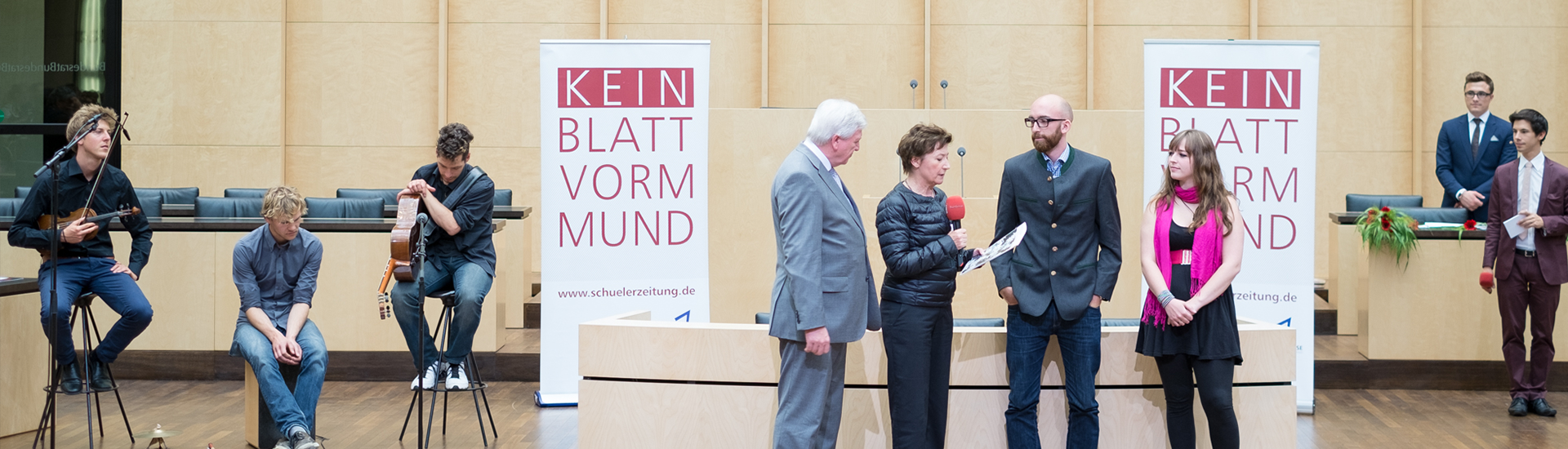 Read more about the article Schülerzeitungswettbewerb 2015: Die Preisverleihung in Berlin im Video!
